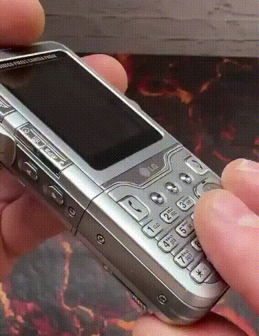 Điện thoại di động từng thế này