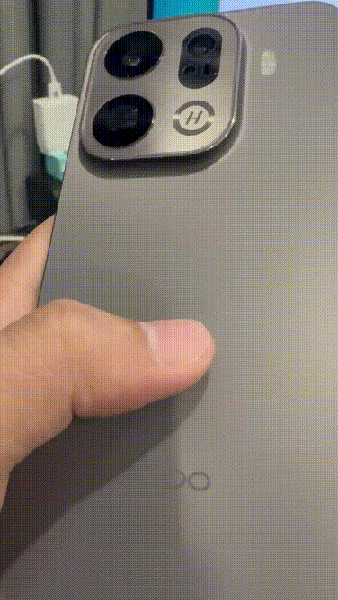 Oppo find x9 pro phát ra tiếng kêu khi ấn vào phần mặt lưng…không rõ tính năng này có được bảo...