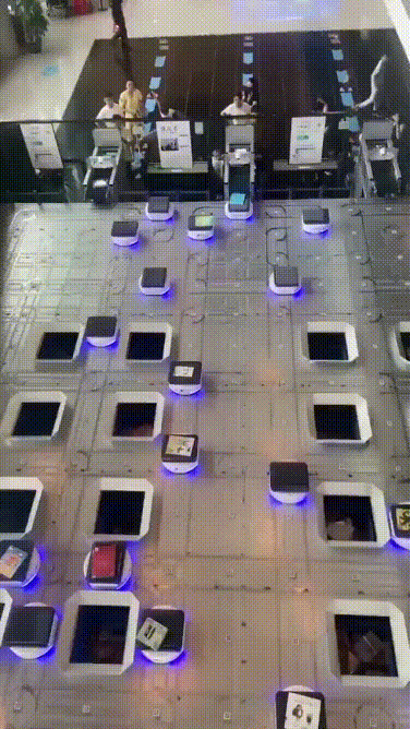 Tại Thư viện Bao’an Thâm Quyến, công nghệ robot trong kho hàng đang được sử dụng để xử lý sách,...