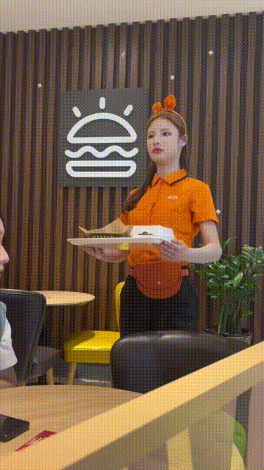 Đi ăn thời hiện đại :D