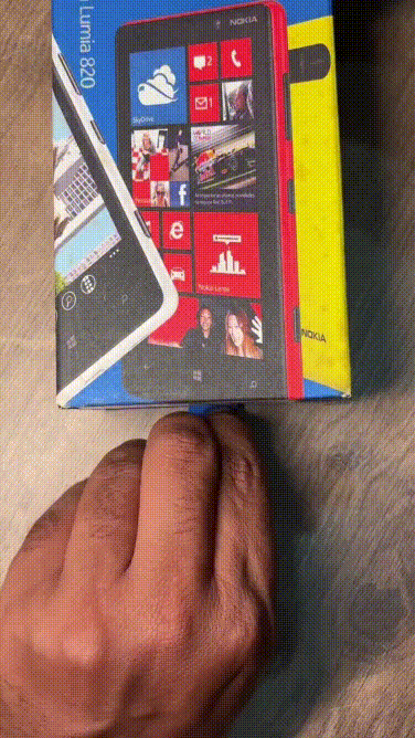 Unbox Nokia Lumia 820